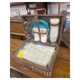 PICNIC BASKET