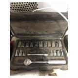 SOCKET SET