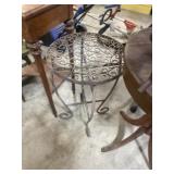 METAL TABLE