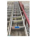 28' ALUMINUM EXTENSION LADDER