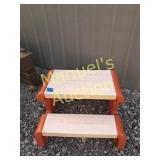 LITTLE TYKES PICNIC TABLE