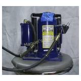 STRONGHOLD 20 TON AIR / HYDRAULIC  BOTTLE  JACK