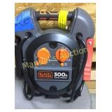 BLACK-DECKER 300A JUMP STARTER