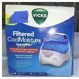 VICKS FILTERED COOLMOISTURE HUMIDIFIER. COOL.