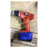 BLACK & DECKER 9.6V DRILL (CHARGER NOT INCLUDED)