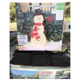 GROUPED LOT OF 8- PERSON TENT & LIGHT-UP SNOWMAN GROUPED LOT OF 8- PERSON TENT & LIGHT-UP SNOWMAN
