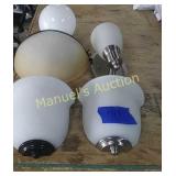 GROUP LOT OF (5) WALL LIGHTS GROUP LOT OF (5) WALL LIGHTS