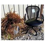 PREOWNED GROUP LOT: DESK CHAIR  &  PLANT