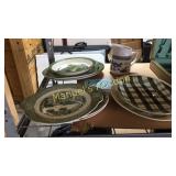 PREOWNED 10PC SET...9 PLATES AND PITCHER