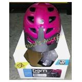 WOMENS HELMET. SIZE M / L.