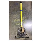 TRUE LIVING SHOVEL & RAKE