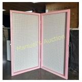 DISPLAY BOX  W/ CONTENT & KEY - 24'x48'x3'