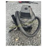 CRAFTSMAN 3.5 WET / DRY  VAC 16 GAL