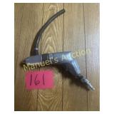 BLACK -N- DECKER TIRE  STUD GUN