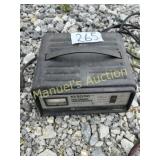 BATTERY CHARGER