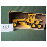 1/16 ERTL John Deere Motor Grader