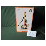 1/7 ERTL Antique Tractor Pump