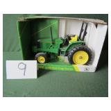 1/16 John Deere 6200 Row Crop Tractor