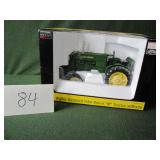 1/16 SPECCAST John Deere "M" Tractor w/ Blade