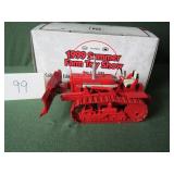 1/16 ERTL International TD-340 Bullgrader