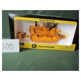 1/16 ERTL John Deere 2010 Crawler