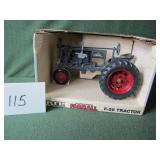 1/16 ERTL FARMALL F-20 Tractor