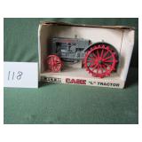 1/16 ERTL CASE "L" Tractor