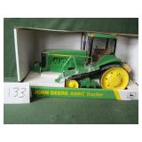 1/16 ERTL John Deere 8400T Tractor