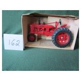 1/16 ERTL FARMALL H