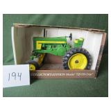 1/16 ERTL John Deere Model "720 Hi-Crop"