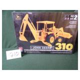 1/25 ERTL John Deere 310 Backkoe Loader Model Kit