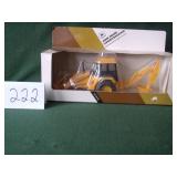 1/32 ERTL John Deere Loader/Backhoe Die-Cast