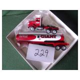 Warley & Obertz Manheim PA GIANT Gas Winross Trk