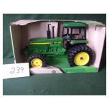 1/16 ERTL John Deere 4955 MFWD Tractor