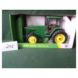 1/16 ERTL John Deere 8300