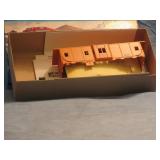 Athearn Milwaukee Road HO Scale Caboose Athearn Milwaukee Road HO Scale Caboose