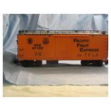 Lionel 87108 PFE G Scale Reefer Lionel 87108 PFE G Scale Reefer
