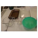 baking dishes & measure cups