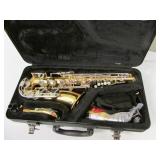 yamaha saxophone w/case