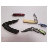 4 knives incl:john deere & sabre