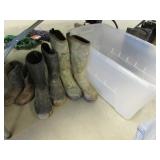 tote & size 10 rubber boots & cowboy boots