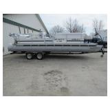 1984 Godfrey Aqua Patio 24' Pontoon Boat