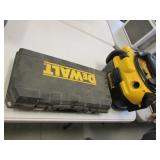 dewalt cordless shop vac(no charger or battery)