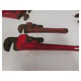 2 pipe wrenches