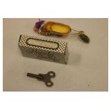 hurdy gurdy,clock key,shoe