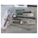 bbq tools incl:coleman