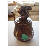 squirrel cookie jar