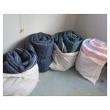 4 sleeping bags & padding