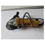 dewalt 4 1/2" angle grinder (works)