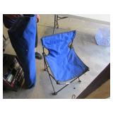 2 folding chairs